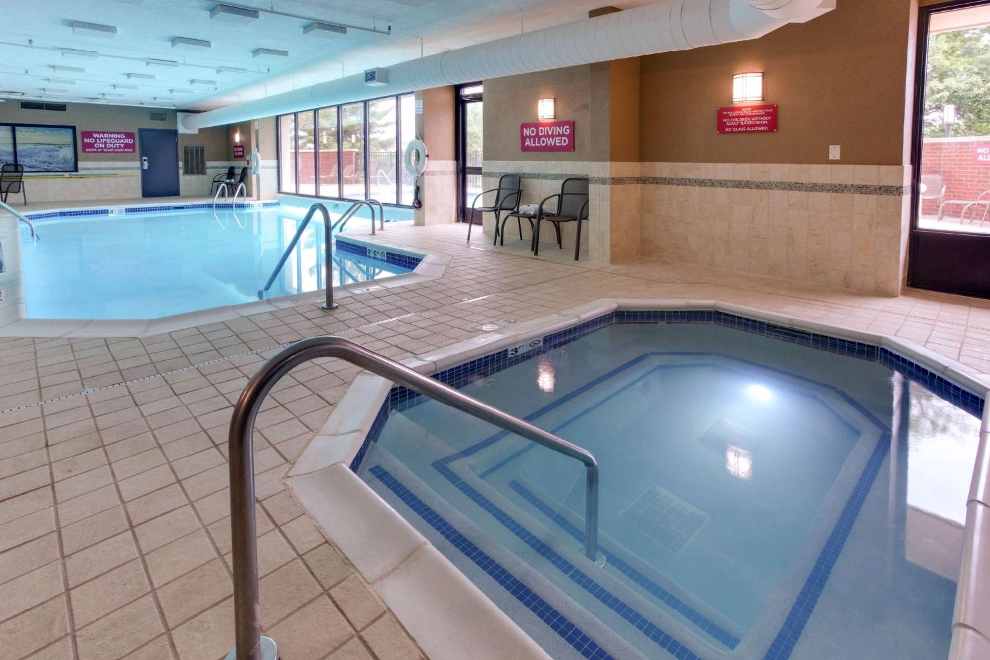 Drury Inn & Suites Nashville Airport Exteriör bild