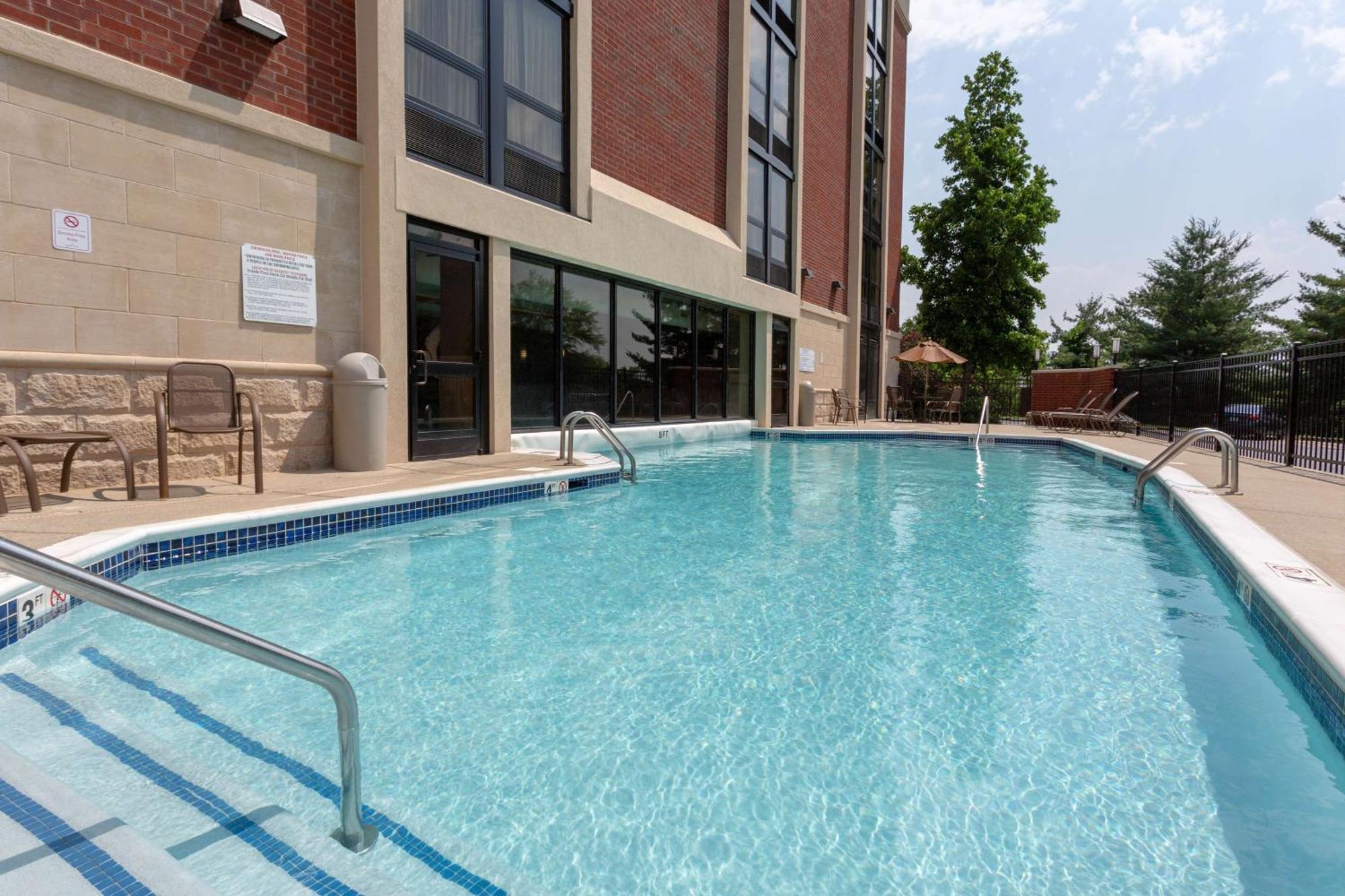 Drury Inn & Suites Nashville Airport Exteriör bild